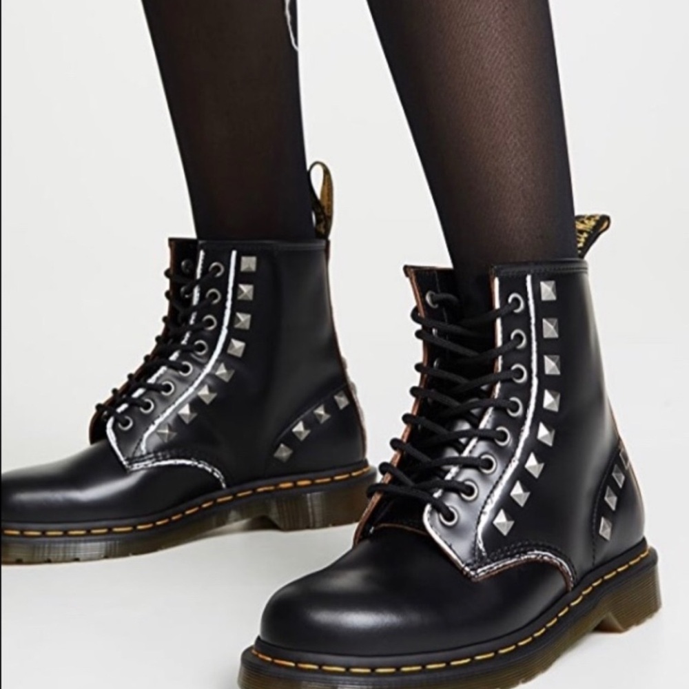 Dr. Martens 1460 Stud Black Vintage Smooth (WORN ONCE)